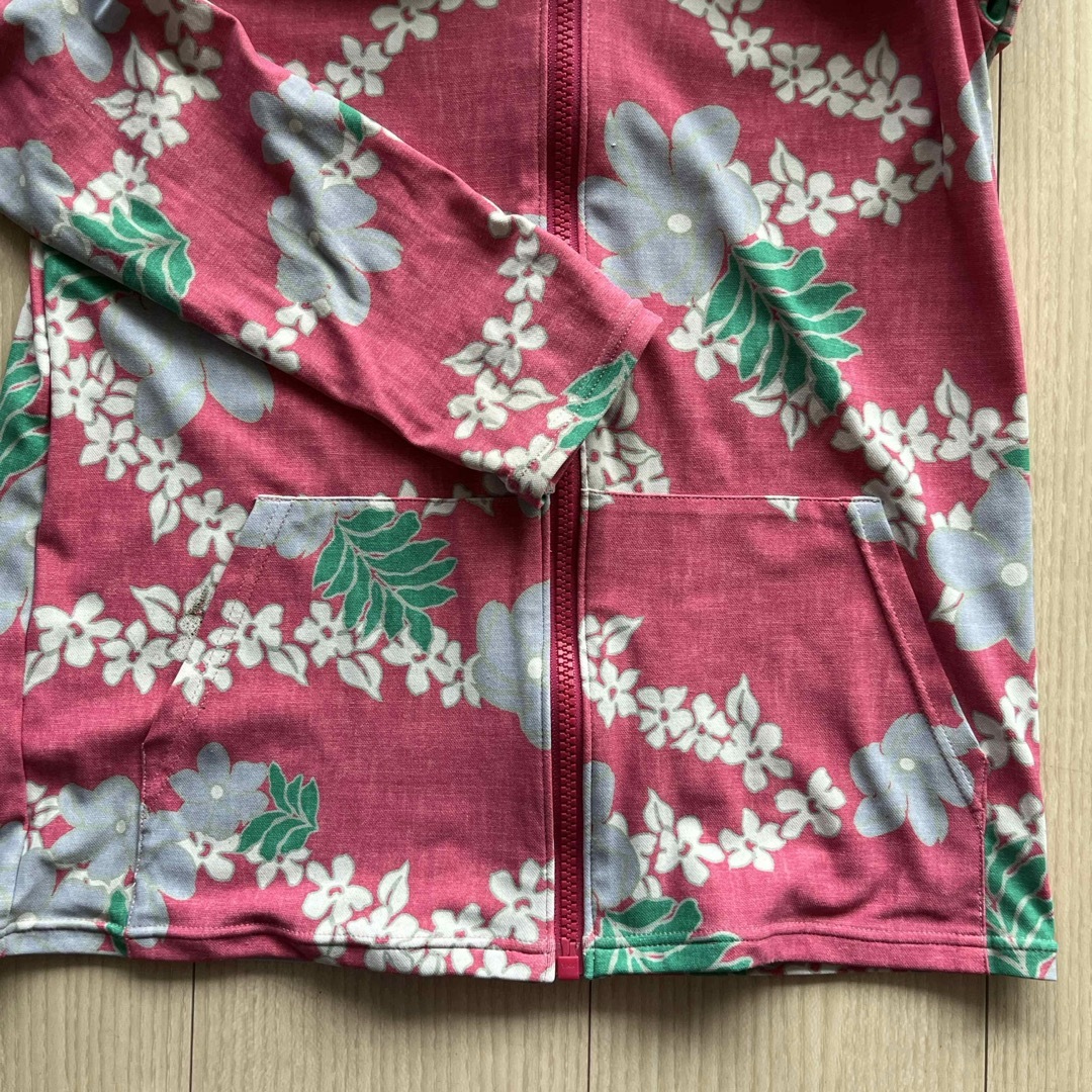 キッズラッシュガード　パーカー キッズ/ベビー/マタニティのキッズ服女の子用(90cm~)(ジャケット/上着)の商品写真