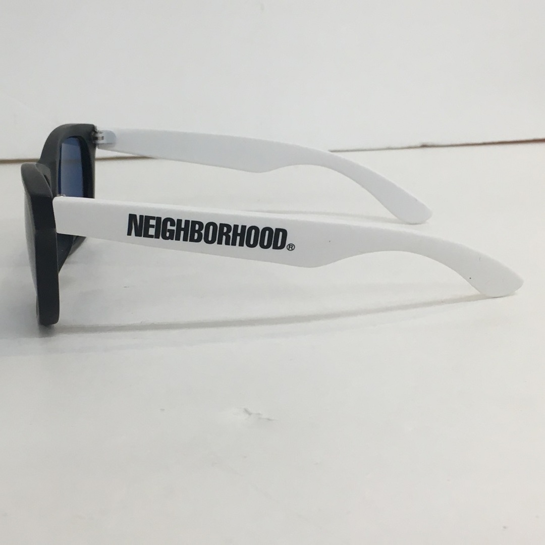 NEIGHBORHOOD(ネイバーフッド)のNEIGHBORHOOD ネイバーフッド サングラス ブルーレンズ ホワイト ブラックフレーム【7379-004】 メンズのファッション小物(サングラス/メガネ)の商品写真