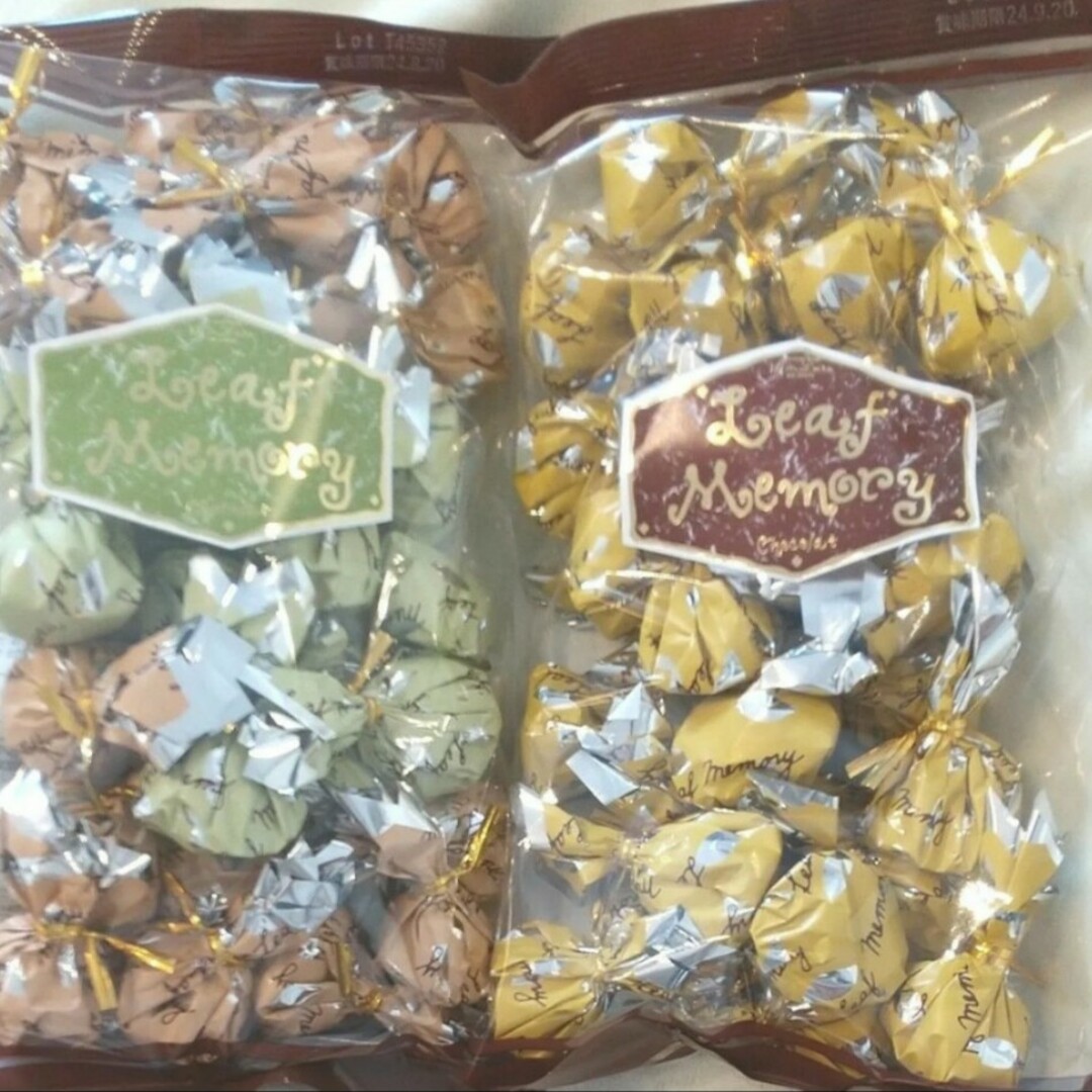 モンロワール(モンロワール)のモンロワール　リーフメモリー  サービス袋　定番1袋　黄1袋　チョコレート 食品/飲料/酒の食品(菓子/デザート)の商品写真