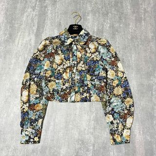 ザラ(ZARA)のZARA クロップド丈プリント柄シャツ ボウタイブラウス 花柄 ビジュー XS(Tシャツ(長袖/七分))