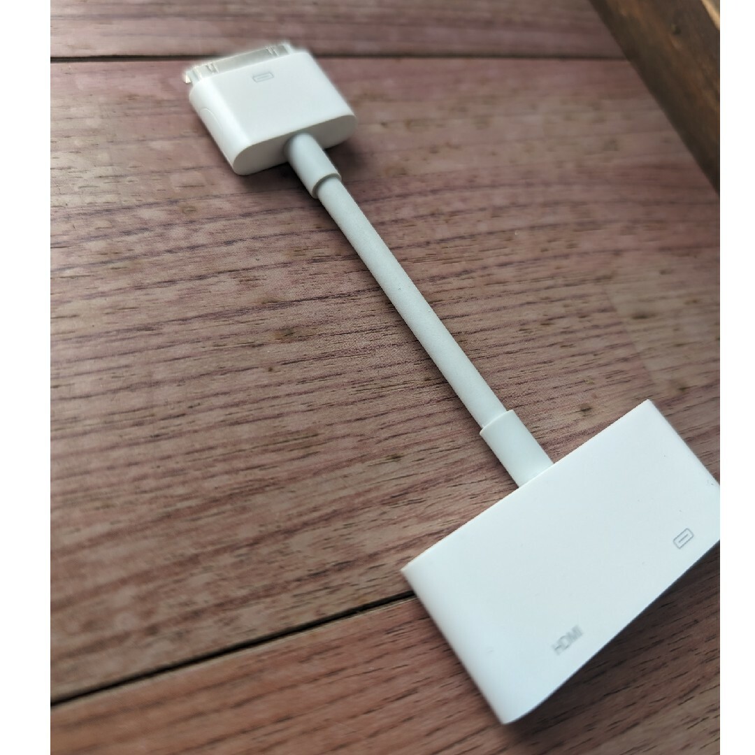 Apple(アップル)の30-pin Digital AV Adapter アップルアダプター スマホ/家電/カメラのPC/タブレット(PC周辺機器)の商品写真
