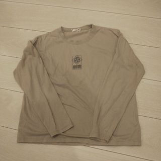 良品⭐️呪術廻戦 長袖シャツ ベージュ色。150cm。(Tシャツ/カットソー)