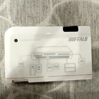 バッファロー(Buffalo)のiBUFFALO BSCRA35U2WH(PC周辺機器)