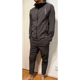 ナイキ(NIKE)の新品同様　NIKE ストレッチウェアパンツ　上下セットアップ　Sサイズ(登山用品)