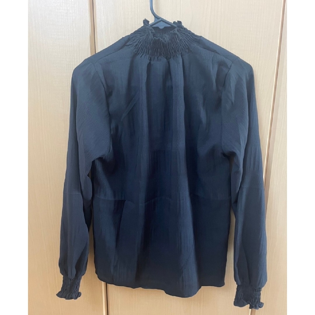 シフォンブラウス シアートップス シースルー フリル 長袖 黒　X レディースのトップス(シャツ/ブラウス(長袖/七分))の商品写真