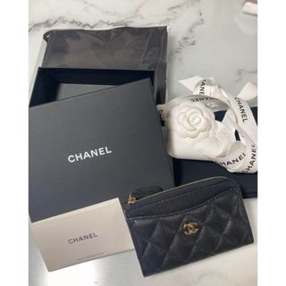 CHANELフラグメントケース