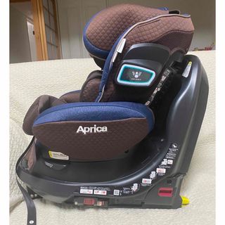 アップリカ(Aprica)のチャイルドシート フラディア グロウ ISOFIX プレミアム 上級モデル(自動車用チャイルドシート本体)