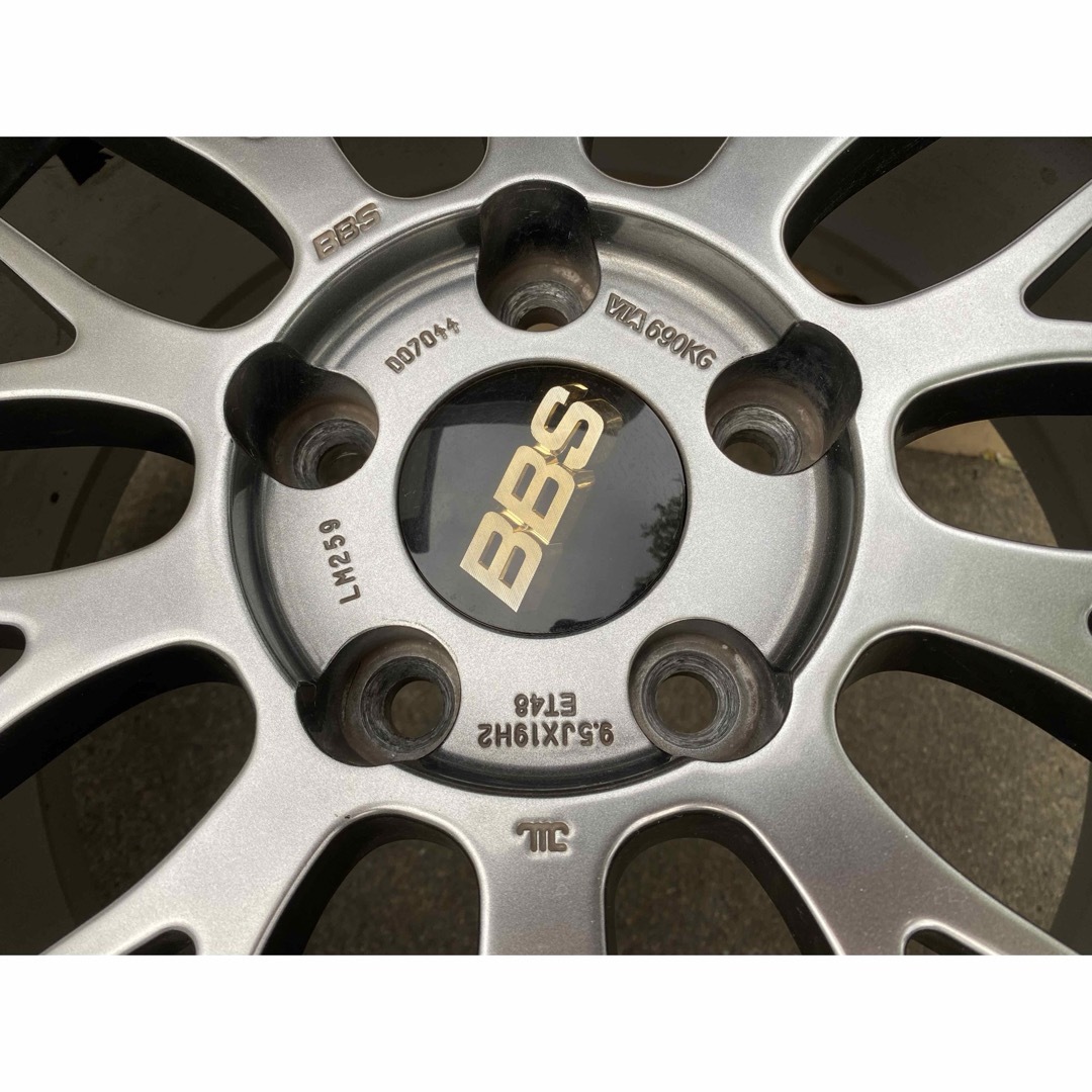 BBS(ビービーエス)のBBS LM 19-F8.5J R9.5J ポテンザ付き　4本セット 自動車/バイクの自動車(タイヤ・ホイールセット)の商品写真