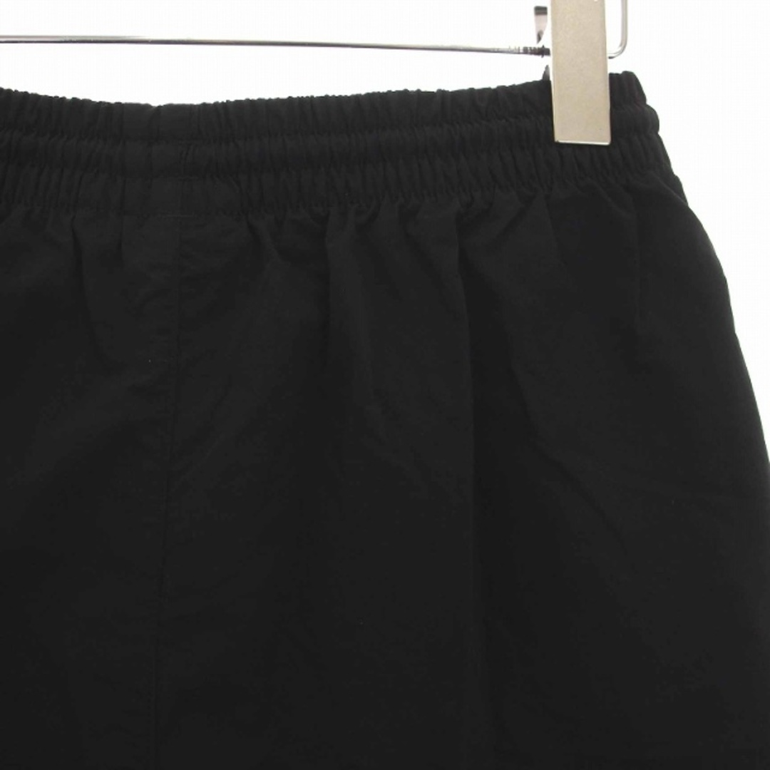 adidas originals ショートパンツ ハーフパンツ ロゴ S 黒 メンズのパンツ(ショートパンツ)の商品写真