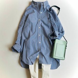 ドゥーズィエムクラス(DEUXIEME CLASSE)の美品✳︎ドゥーズィエムクラス ボタンダウンコットンシャツ ブルーストライプ 青(シャツ/ブラウス(長袖/七分))