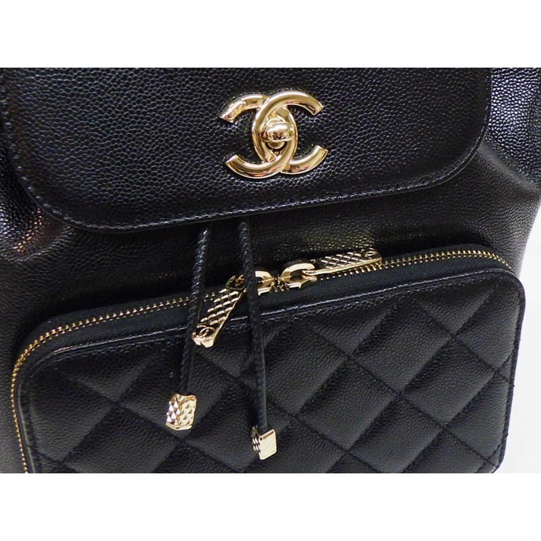 CHANEL(シャネル)の美品 シャネル マトラッセ リュックサック デイパック ブラック キャビアスキン レディース CHANEL【中古】 レディースのバッグ(リュック/バックパック)の商品写真