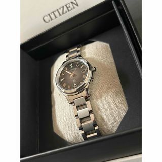 シチズン(CITIZEN)のCITIZEN XCクロスシー 月光 電波時計 チタニウム 限定 ダイヤ 軽量(腕時計)