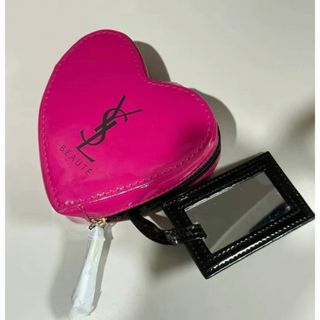 イヴサンローランボーテ(Yves Saint Laurent Beaute)の新品　イヴサンローラン　ノベルティ ポーチ ハート型 ミラー付(ポーチ)