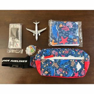 ジャル(ニホンコウクウ)(JAL(日本航空))のウエストポーチ&タオル&組み立て模型飛行機　JAL(キャラクターグッズ)