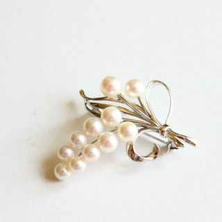 ミキモト(MIKIMOTO)のMIKIMOTO ミキモト フラワーブーケ パールブローチ(ブローチ/コサージュ)