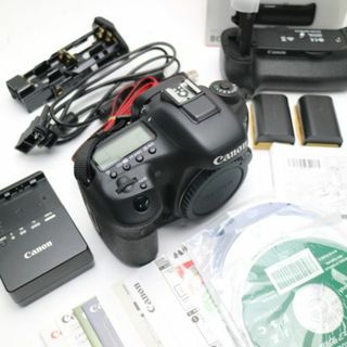 キヤノン(Canon)の超美品 EOS 7D Mark II ブラック  M888(デジタル一眼)