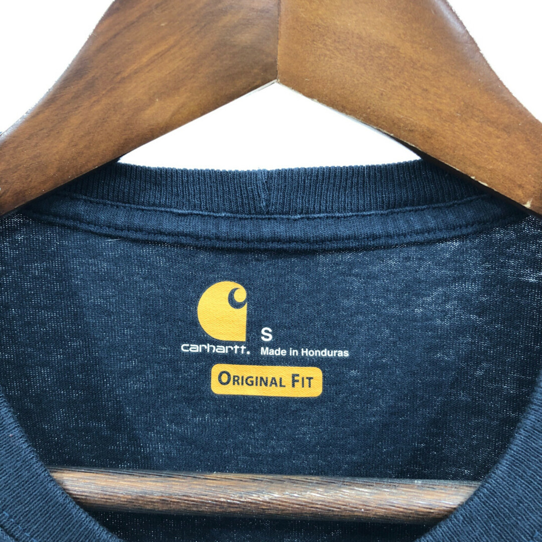 carhartt(カーハート)のCarhartt カーハート ポケット 長袖Ｔシャツ ネイビー (メンズ S) 中古 古着 Q5823 メンズのトップス(Tシャツ/カットソー(七分/長袖))の商品写真