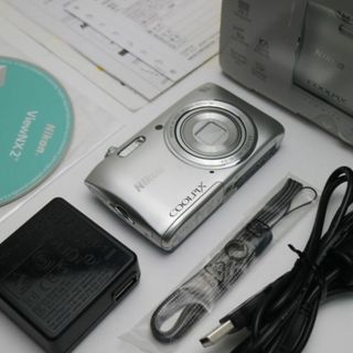 ニコン(Nikon)の超美品 COOLPIX S3600 クリスタルシルバー  M888(コンパクトデジタルカメラ)