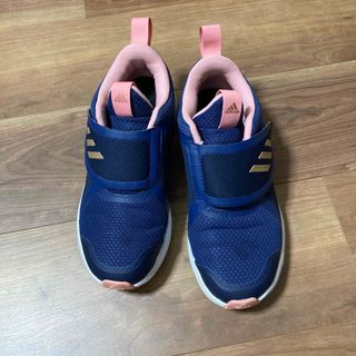 アディダス(adidas)の22.5 アディダス　スニーカー　キッズ　女の子　23.0 ランニングシューズ(スニーカー)