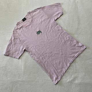 STUSSY - ステューシー Tシャツ トップス ワンポイント ピンク ロゴ カジュアル