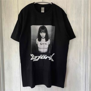 ギルタン(GILDAN)のBjork   モノクロデザイン/L size/新品未使用/ブラック(Tシャツ/カットソー(半袖/袖なし))