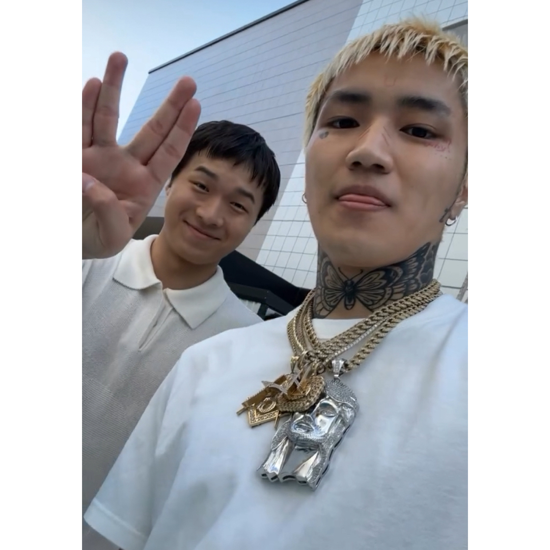18k gp czダイヤ ジーザス ネックレス シルバー アバランチの 18k gp czダイヤ ジーザス ネックレス シルバー アバランチの