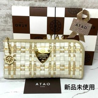 アタオ(ATAO)の新品未使用✨️ATAO リモ  ルーク パイソン 限定チャーム 舵 記念モデル(財布)