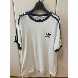 アディダス(adidas)のadidas Tシャツ(Tシャツ(半袖/袖なし))