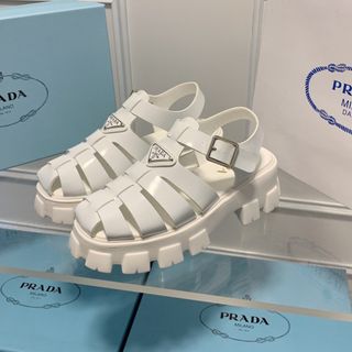 プラダ(PRADA)の人気<プラダ>サンダル(サンダル)