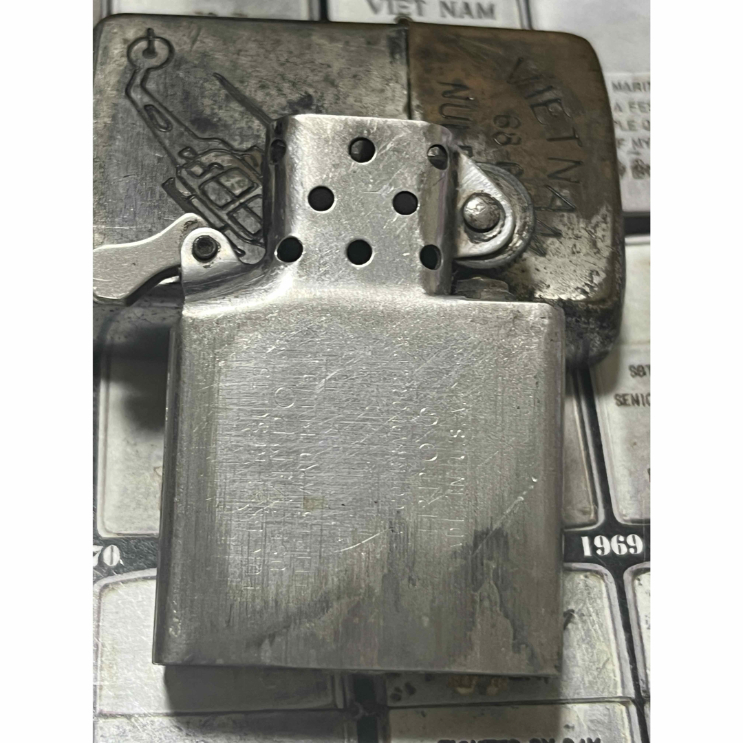 ZIPPO(ジッポー)の【ベトナムZIPPO】本物 1968年製ベトナムジッポー「戦闘ヘリコブラ」NUI メンズのファッション小物(タバコグッズ)の商品写真