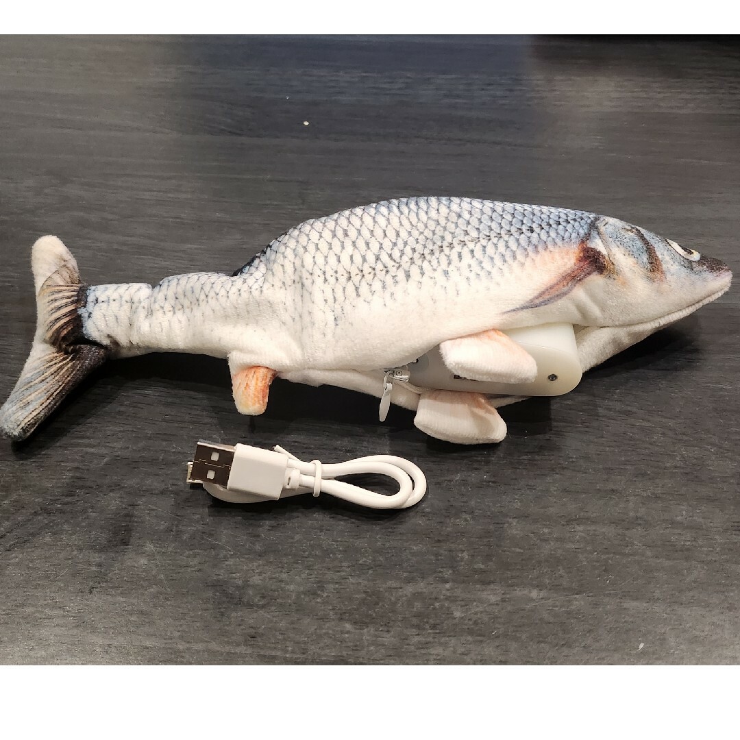 電動 魚 おもちゃ ぬいぐるみ エンタメ/ホビーのおもちゃ/ぬいぐるみ(ぬいぐるみ)の商品写真