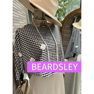 BEARDSLEY - 綺麗なお姉さんのBEARDSLEYお洒落刺繍トップス