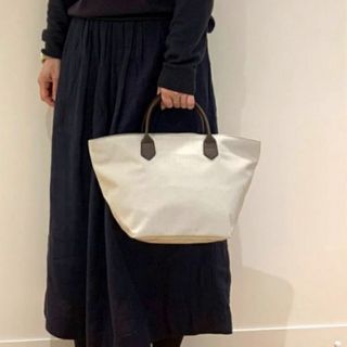 エルベシャプリエ(Herve Chapelier)の美品☆エルベシャプリエ☆1407C☆レザーハンドル舟型トートM☆マスティック(トートバッグ)