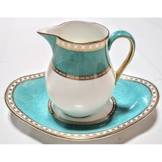 ウェッジウッド(WEDGWOOD)の大人気ブランド食器(ウェッジウッド 黒壺ユーランダーパウダーターコイズ)新品格安(食器)