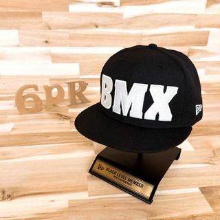 ニューエラー(NEW ERA)のレア【ニューエラ×ファン】限定コラボ BMX デカロゴ キャップ 自転車 黒×白(キャップ)