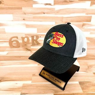 ニューエラー(NEW ERA)の完売/美品【ニューエラ×ナスカー×バスプロショップス】コラボ キャップグレー×白(キャップ)