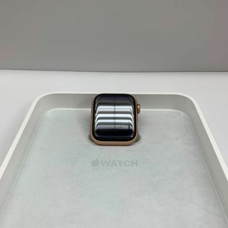 アップル(Apple)のApple Watch　SE　ピンク　40mm 時計　早い者勝ち(腕時計(デジタル))