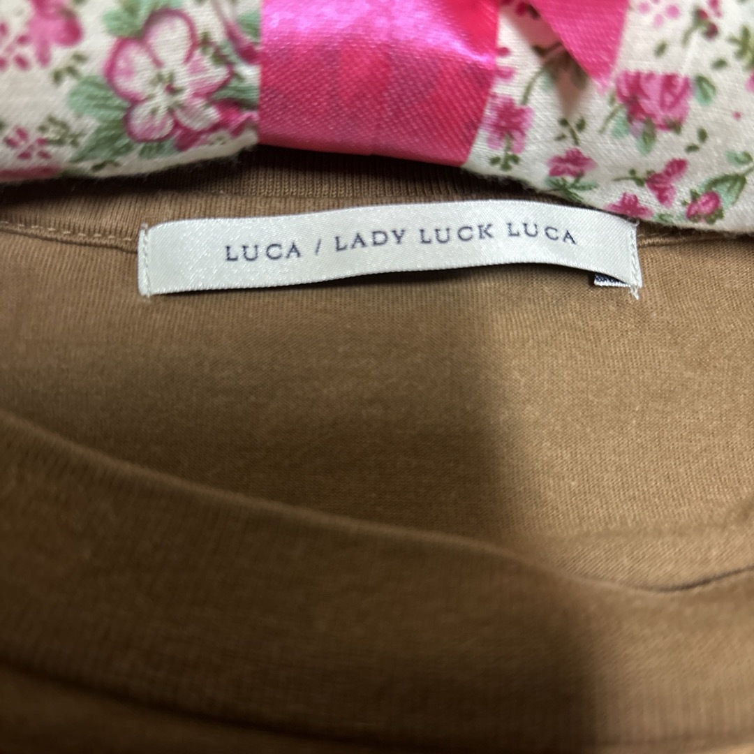 LUCA/LADY LUCK LUCA(ルカレディラックルカ)のレディラックルカ プリント ロゴ 汗染み防止加工 半袖 Tシャツ レディースのトップス(Tシャツ(半袖/袖なし))の商品写真