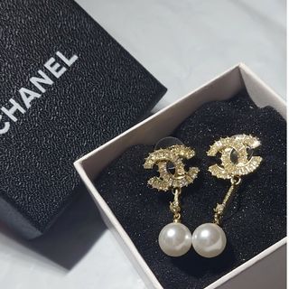 CHANEL - ヴィンテージ ゆらゆらパール ピアス ゴールド未使用品