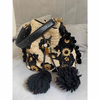 ドルチェアンドガッバーナ(DOLCE&GABBANA)の【超美品】ラフィアかごバッグ(かごバッグ/ストローバッグ)