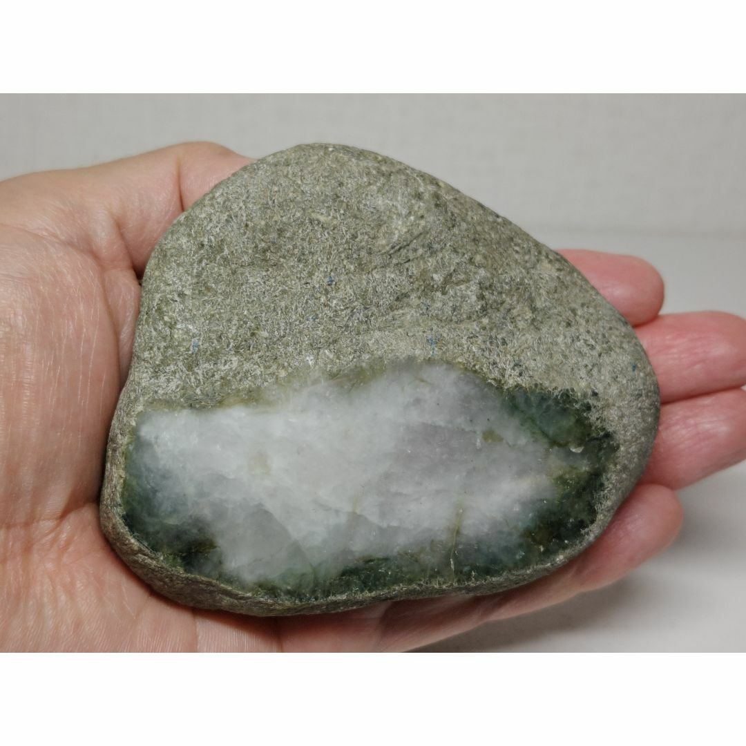 白翡翠 445g 翡翠 ヒスイ 原石 鉱物 鉱石 鑑賞石 自然石 誕生石 白翡翠 445g 翡翠 ヒスイ 原石 鉱物 鉱石 鑑賞石 自然石 誕生石
