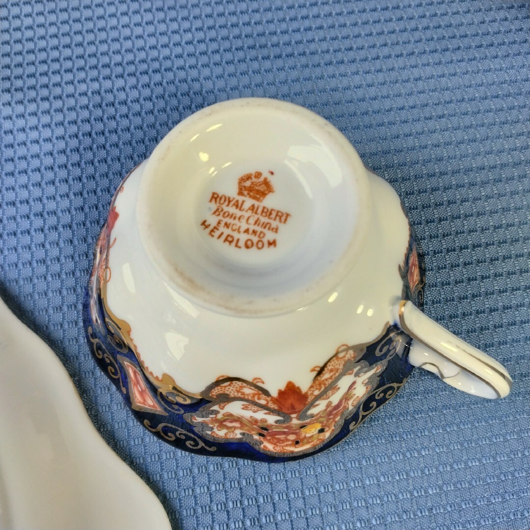 英国製 ロイヤルアルバート エアルーム ROYAL ALBERT 英国製 ロイヤルアルバート エアルーム ROYAL ALBERT