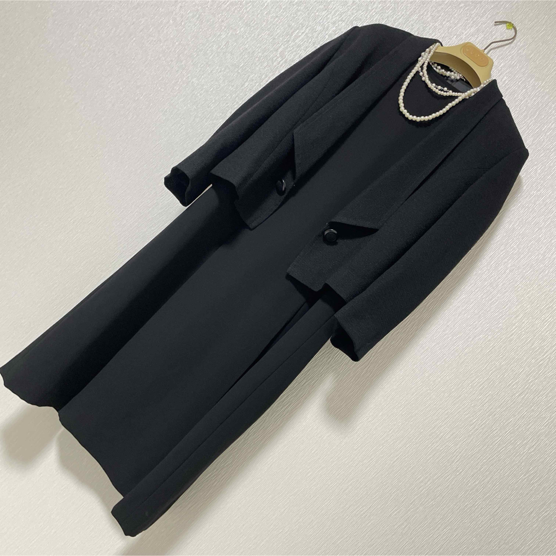 TOKYO SOIR(トウキョウソワール)の東京ソワール　大きいサイズ　13号　高級喪服　礼服　冠婚葬祭　ソワールべニール レディースのフォーマル/ドレス(礼服/喪服)の商品写真