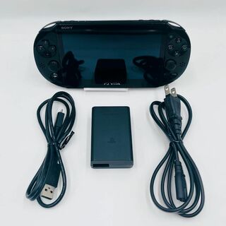 プレイステーションヴィータ(PlayStation Vita)のSONY PSvita PCH-2000 ZA11 ブラック 充電ケーブル付属(携帯用ゲーム機本体)