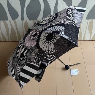 マリメッコ(marimekko)の国内正規品 新品 マリメッコ 折り畳み傘 シイルトラプータルハ ピンク(傘)