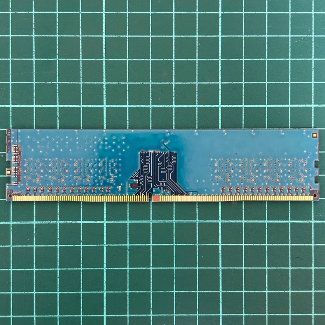 動作確認済 Century DDR4-2400 8GB デスクトップPC用メモリ スマホ/家電/カメラのPC/タブレット(PCパーツ)の商品写真