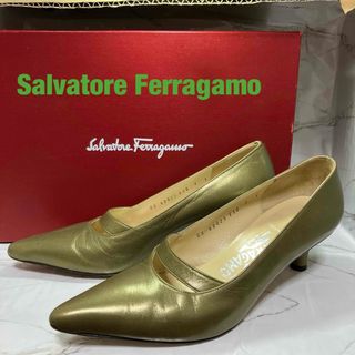 サルヴァトーレフェラガモ(Salvatore Ferragamo)のSalvatore Ferragamoフェラガモ旬のパンプス(ハイヒール/パンプス)