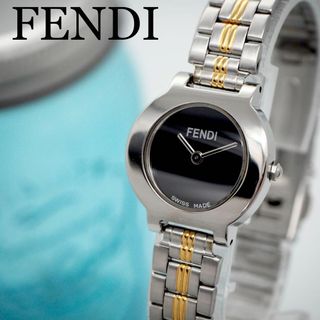 FENDI - 445【美品】FENDI フェンディ時計　レディース腕時計　シルバー