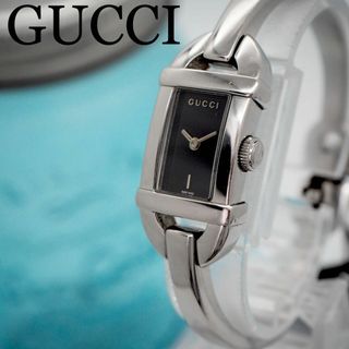 グッチ(Gucci)の66【美品】GUCCI グッチ腕時計　レディース腕時計　ブラック　バングル　人気(腕時計)