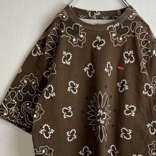 シュプリーム(Supreme)の【人気バンダナデザイン】supremeスモールボックスロゴ古着ワンポイント刺繍(Tシャツ/カットソー(半袖/袖なし))